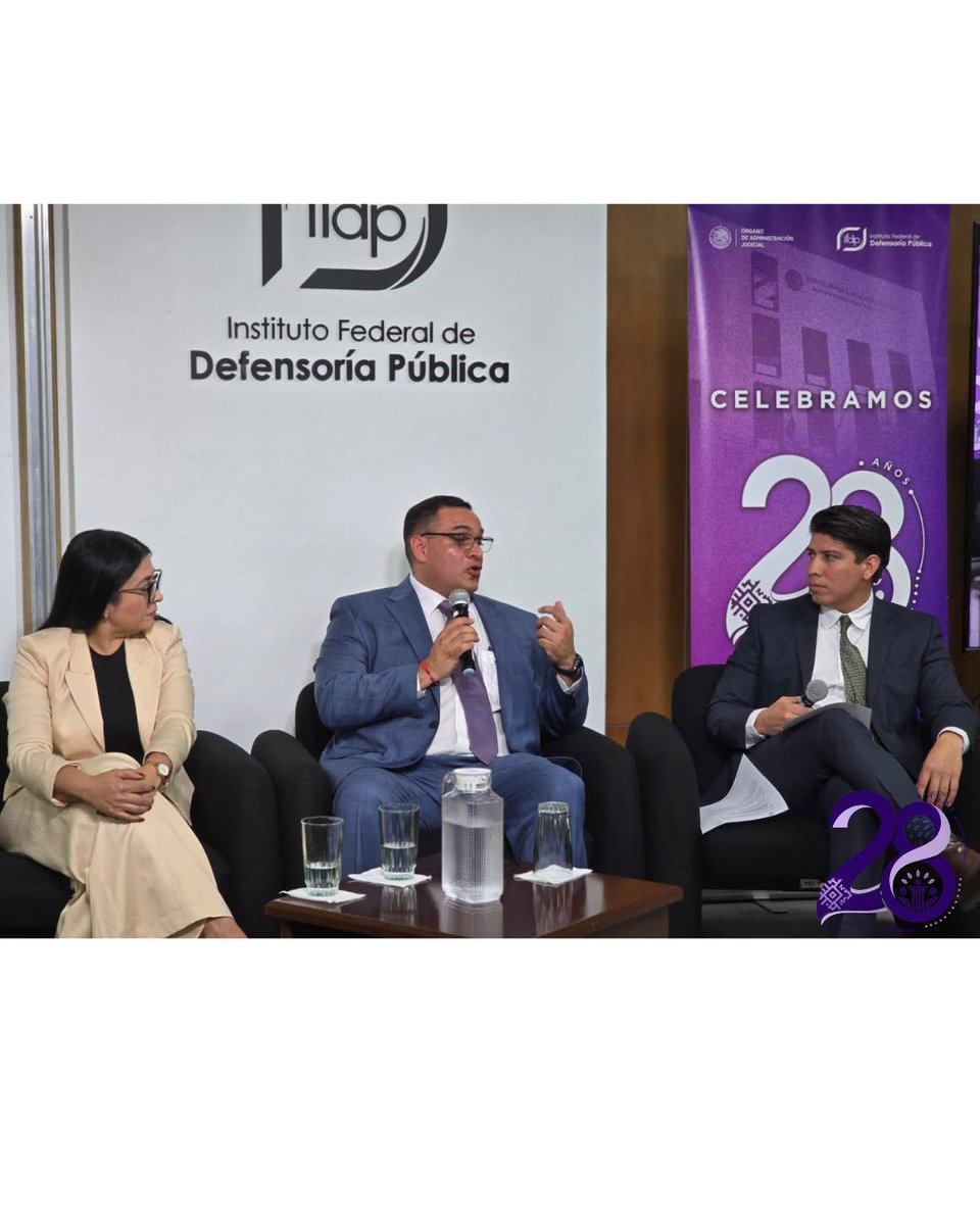 IFDP_Chiapas's tweet photo. Delegada del Instituto Federal de Defensoría Pública en Chiapas, junto con las y los titulares de las Delegaciones del Estado de México, Nayarit y Puebla, quienes compartieron sus experiencias, retos y aprendizajes como vínculo directo entre la Defensoría Pública y la sociedad. https://t.co/9xrW2YARNf