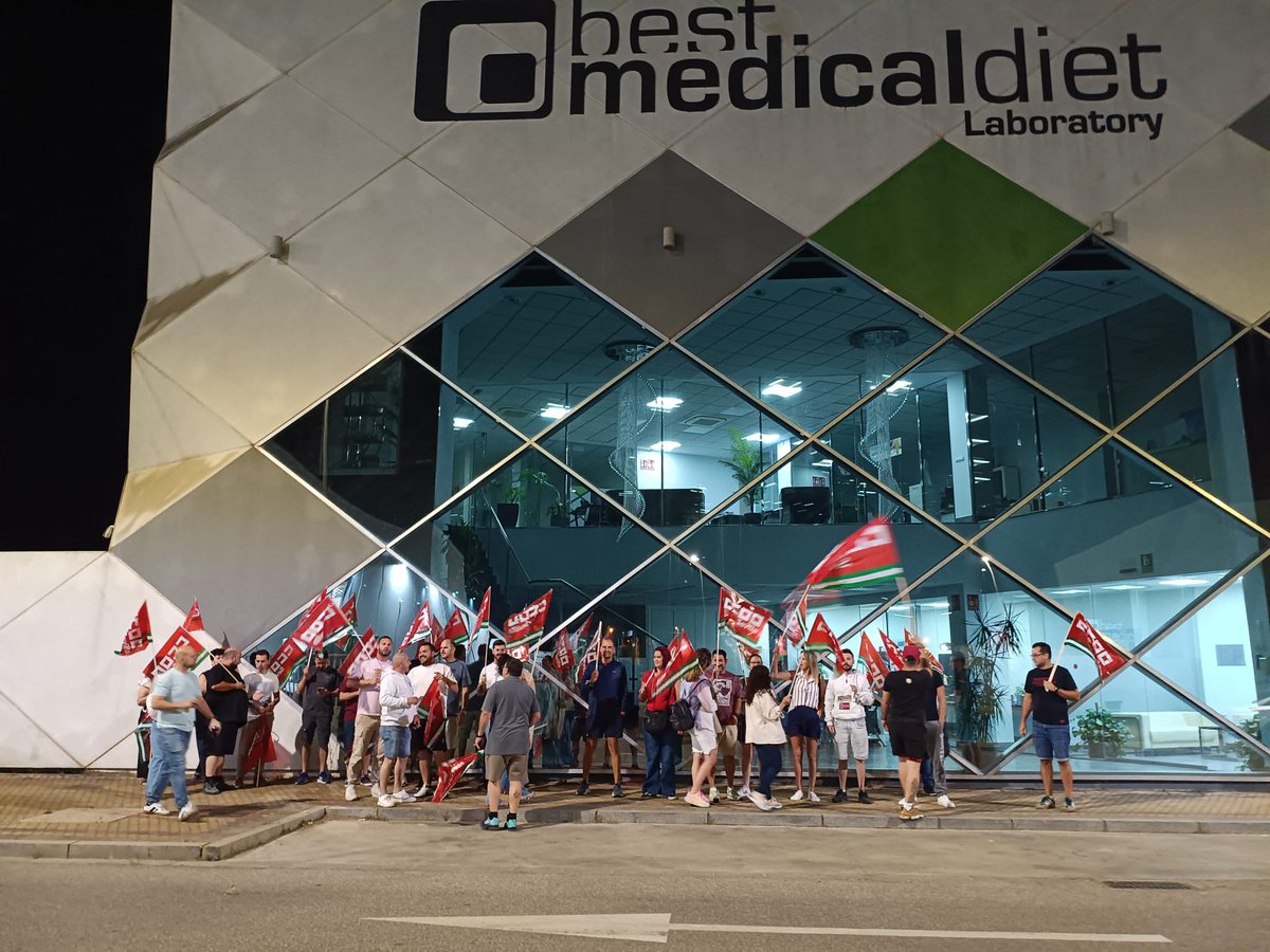 isamora83's tweet photo. Hoy en lucha con #bestmedical porque a la plantilla se le respeta y se le escucha. Empezamos el día con un 96% de seguimiento. #ccooindustriasevilla #enlucha https://t.co/epJeJMhDul