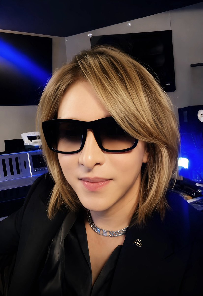 AlejandraAstet3's tweet photo. Yoshiki is in Tokyo, or he's back in Los Angeles, or he's already in New York—I've gotten confused with all the traveling !! 😱

Wherever you are, I hope you're doing very well !!!

#Yoshiki
@YoshikiOfficial https://t.co/TuWBINcIhP