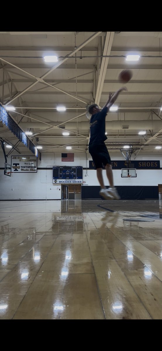 BrantNieb14's tweet photo. 60 3s
70 2s
20 FTs
150 total makes
@shoeshoops https://t.co/IGbYMMIt1a