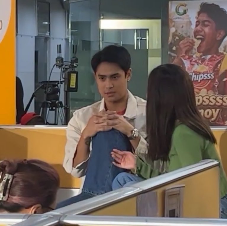 doughnbil's tweet photo. dumadamoves…. offcam moment with DonBelle in #TayoSaWakas

NOW SHOWING NOOD NAAAAAA https://t.co/AXsXqekeeE