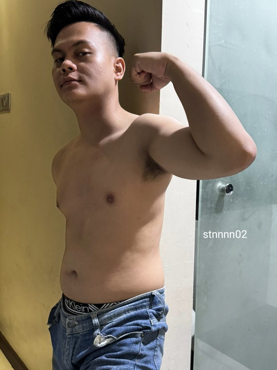 stnnnn02's tweet photo. Please reposts and comments lah hehehhe ,body tak sempat siap lah sebelum Gawai 😆🤣 https://t.co/tgjds2Igji