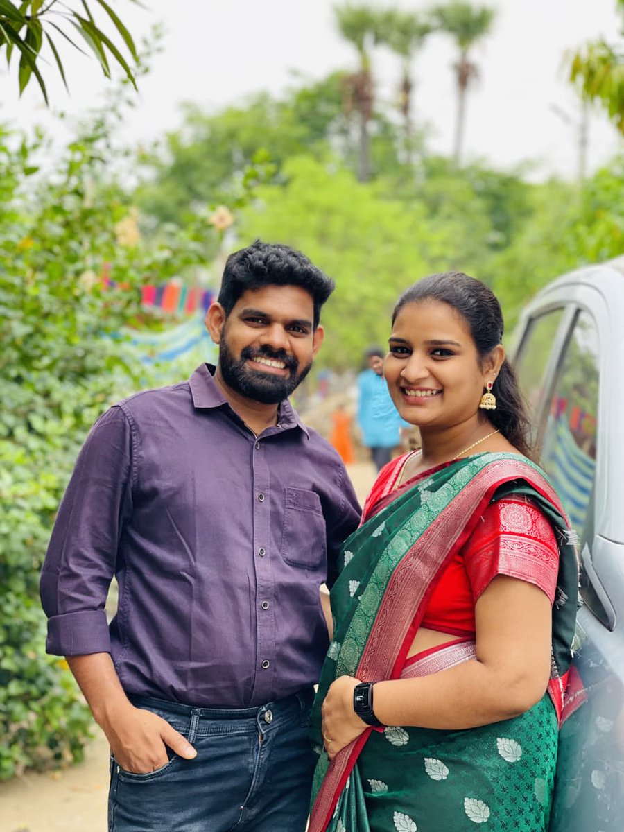 cctravikumar's tweet photo. మా కుమారుడు పరిమళ అశోక్ కుమార్ దంపతులకు హృదయ పూర్వక పెళ్లి రోజు సందర్బంగా శుభాకాంక్షలు 
నా దీవెనలు 🌹🌹🌹🌹🌹🌹🌹🌹🌹🌹🌹🌹 https://t.co/cojagq79PC