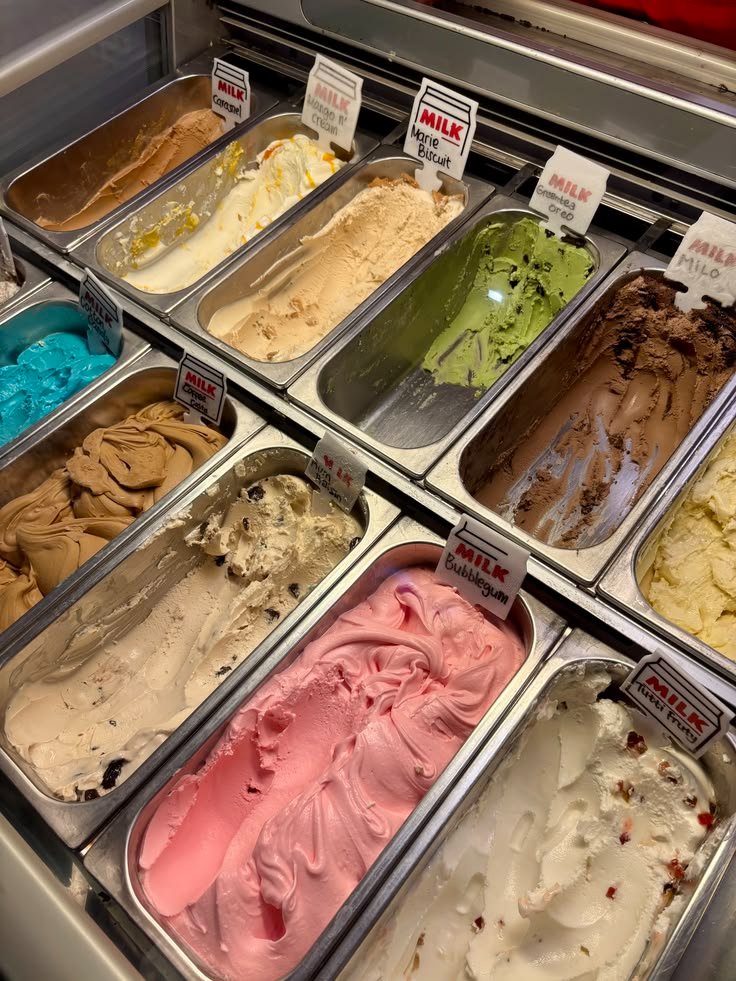 DavidHosts's tweet photo. if you can choose one ice cream flavor, what kind of flavor do you want? https://t.co/ejyyqs2TlJ