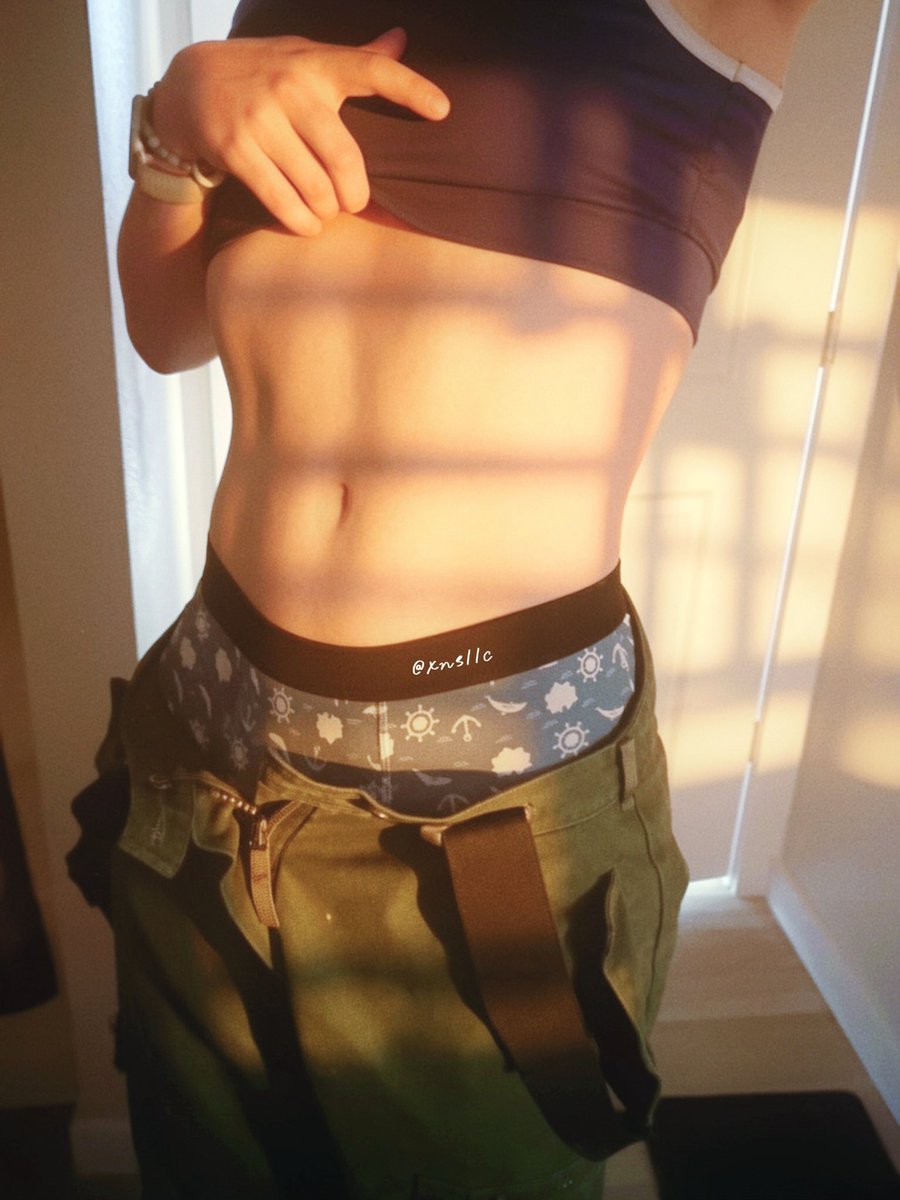 XNSLLC's tweet photo. anybody need a trans mech pilot girlfriend??

-shi
#trans #nsfw #tgirl #femboy https://t.co/5tLHu5f13x
