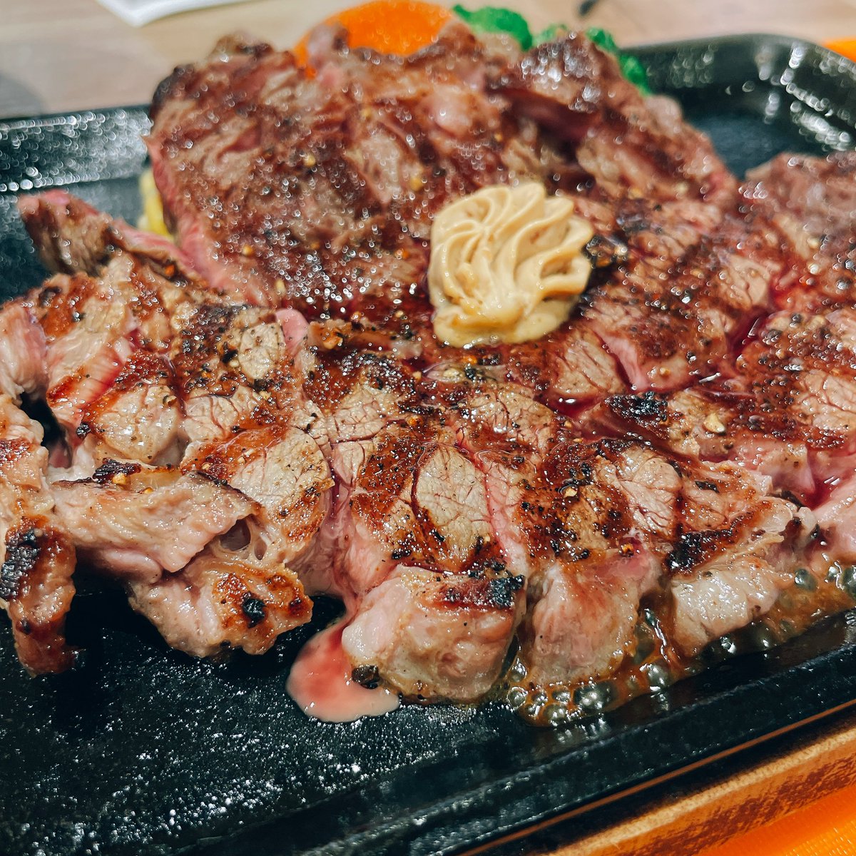 nagomi_engine's tweet photo. 今日はお休み
まず！いきステから開始
からの
不二家のソフトクリーム

そして牛モモブロックを買ってかえろう https://t.co/QCVORPkps1