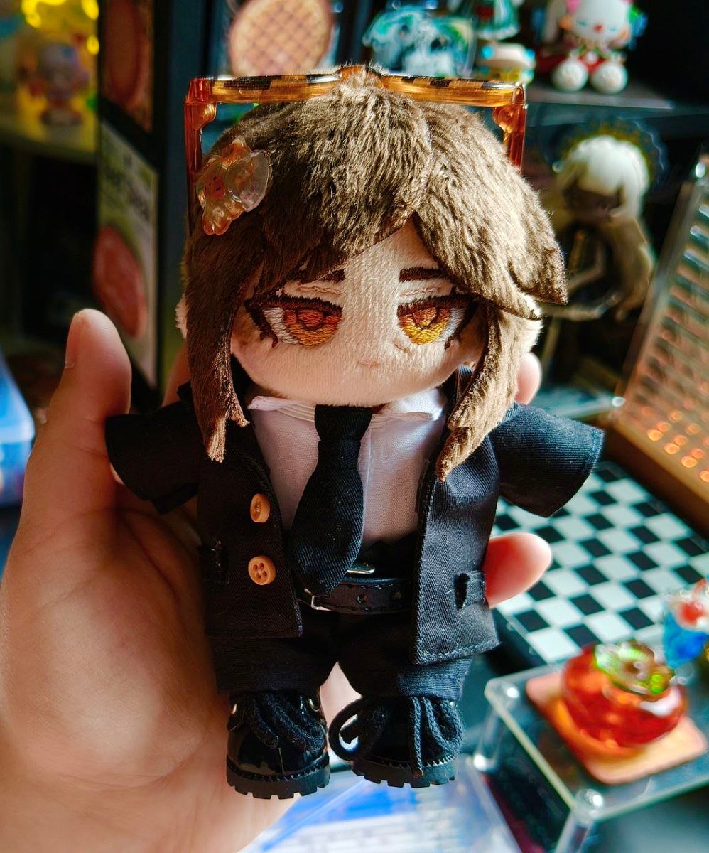 algoney_'s tweet photo. 🍀Outis and Phan Elle plushies that I sewed for myself a month ago 
someday later I will make plushies of Dias and Jamila too https://t.co/rIQeLUkvEZ