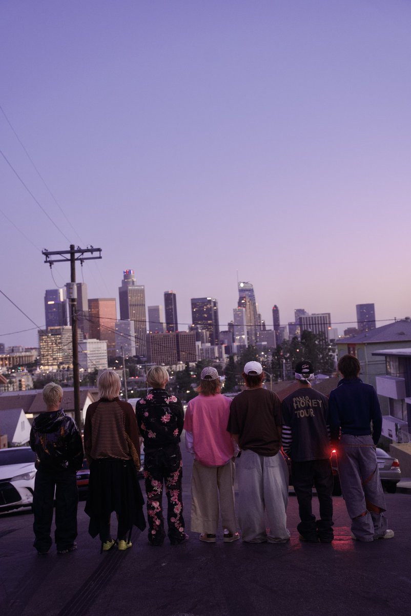 _KID_PHENOMENON's tweet photo. We get in the Purple Dawn🌃
https://t.co/8KyI8I41kE

#KIDPHENOMENON #PurpleDawn #KPinLA #LosAngeles https://t.co/hZnwwbtN2Y