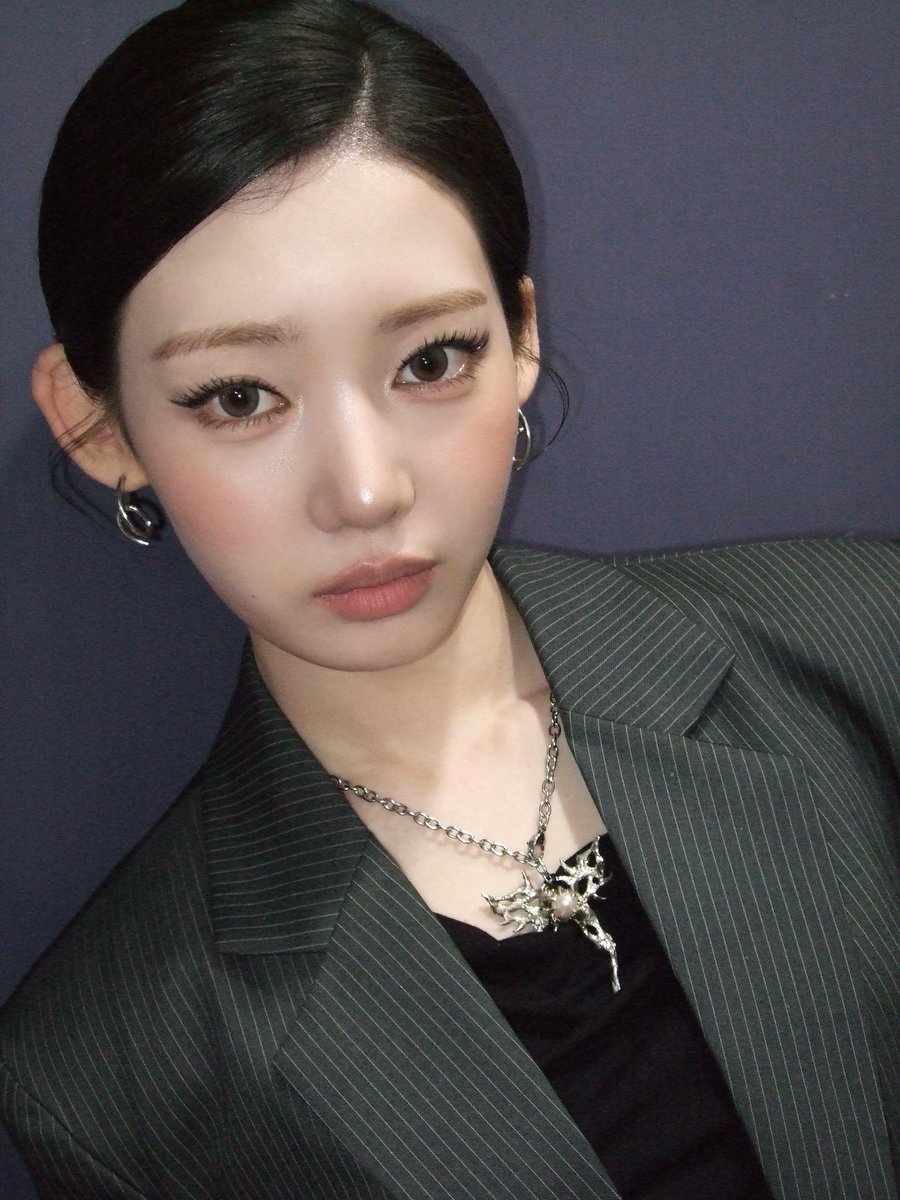 BABYMON_RORA's tweet photo. 메추리로🥚

#BABYMONSTER 
#RORA 
#베이비몬스터 
#로라 https://t.co/LnOQQrWm6h