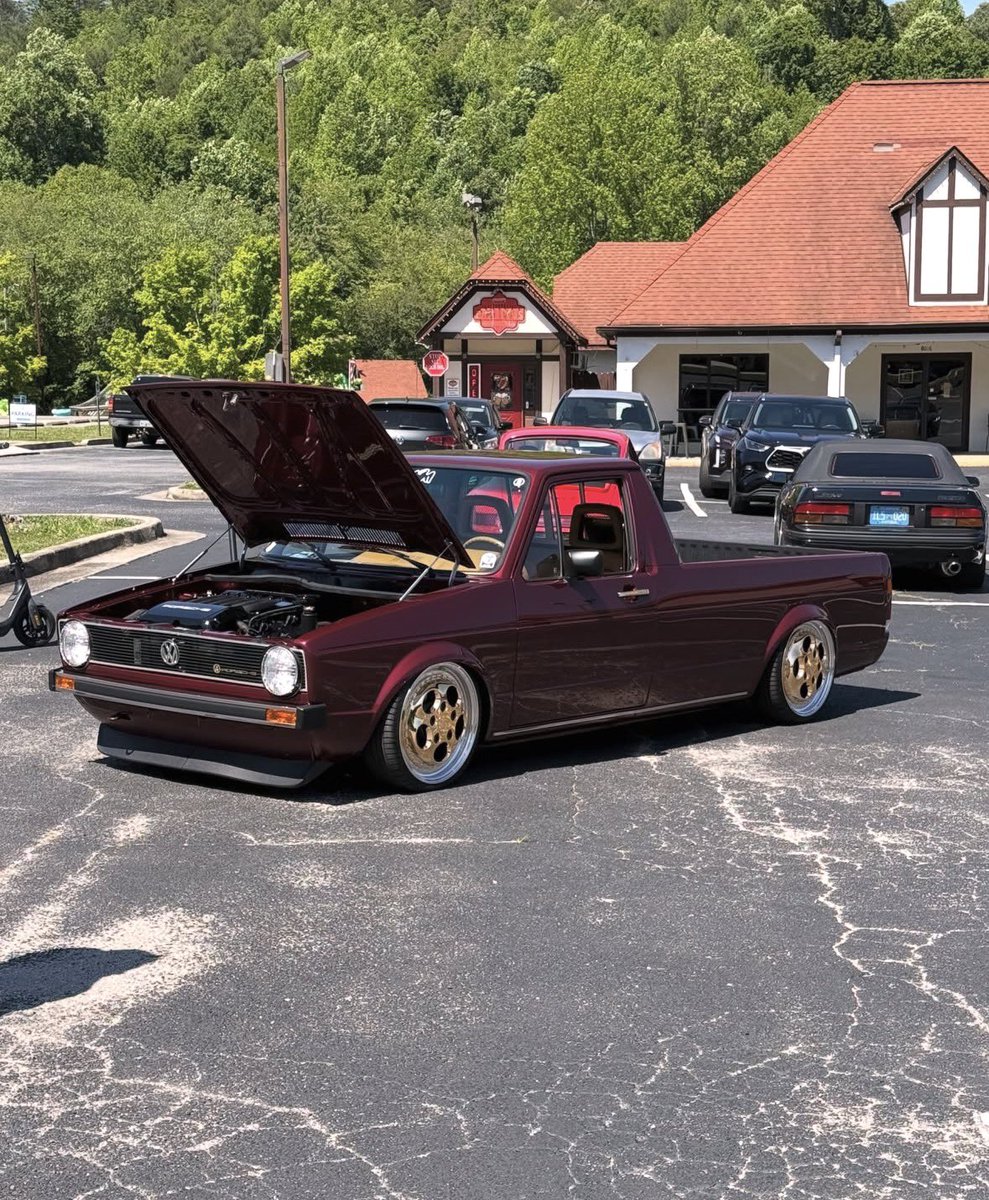 EpicDubs's tweet photo. π·
#VW #Volkswagen #Mk1 #VwCaddy #Mk1Caddy #Porschewheels #SplitWheels #VR6 #OEMwheels #Stanced #DubLife https://t.co/qmk1SLdxFm