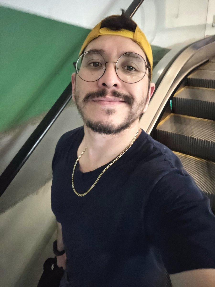 elingerigo's tweet photo. 🤓 https://t.co/UFZuiXxbHR