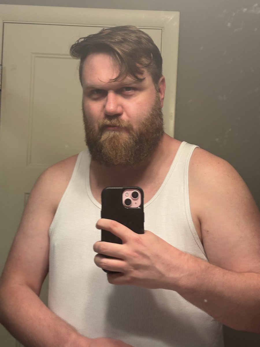 itschopsmf's tweet photo. Oh… Am I… Hot?
#single #tall #beard https://t.co/1c6FCKqjd9
