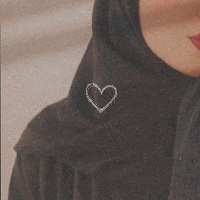 amnaMohammad11's tweet photo. كان أنس بن مالك -رضي اللّٰه عنه- إذا جاء العيد يقول: 
هذا عيدُنا، وإنَّا لَمَسْرورون!
لا حرمكم اللّٰهُ دفءَ الأحبَّة، ولا قطع عن بيوتكم الفرحة، وأدام عليكم المسرة

كلُّ عامٍ وأنتم بخَير.🤎 https://t.co/tm1smlYVF2