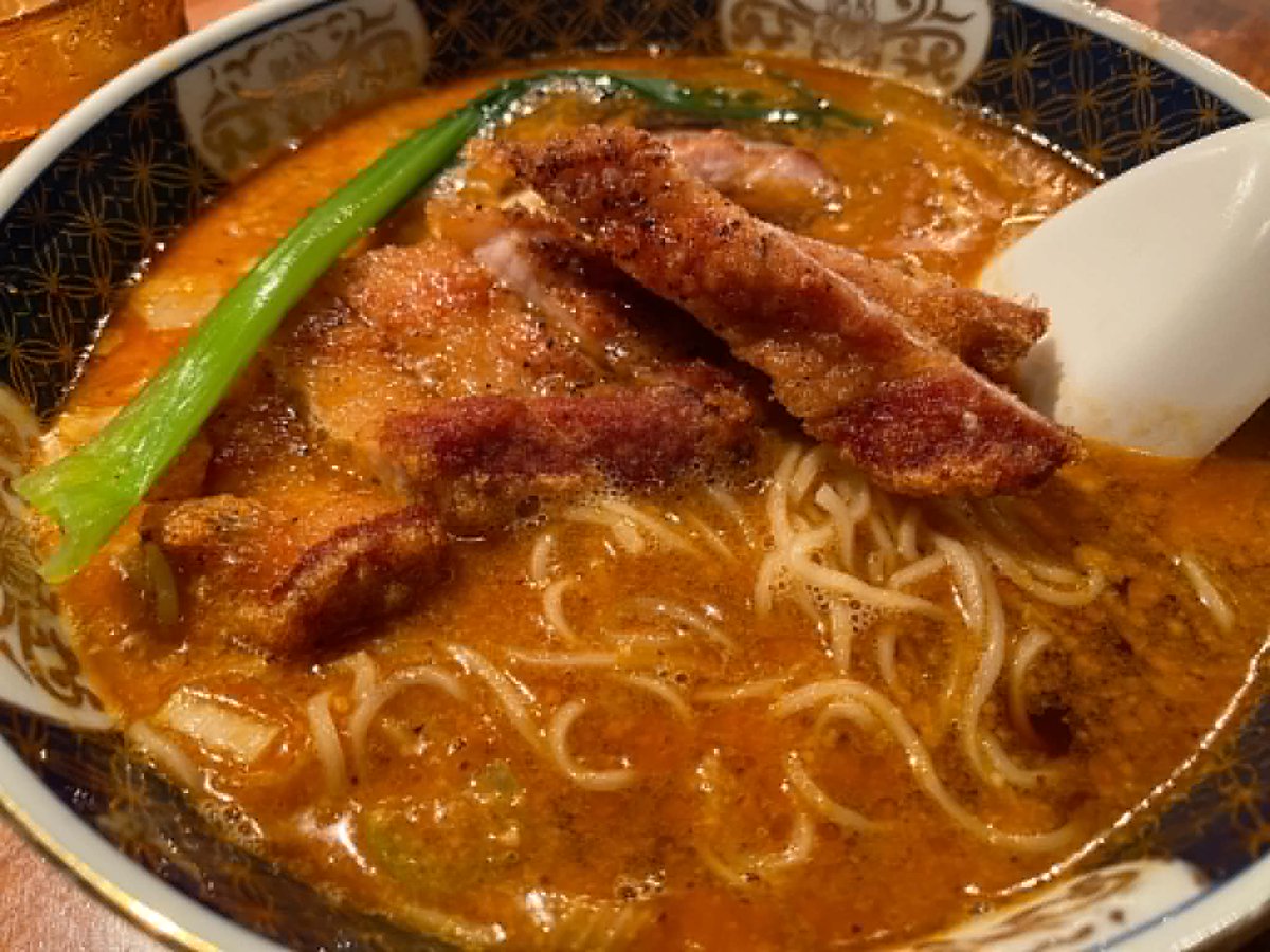 meroom's tweet photo. 定例ワインバー「Ｒ」＆ラーメン2つ「支那麺 はしご 本店」「鴨to葱 新宿西口店」とライブ2つ「銀座バーブラ」「六本木クラブｔ」
https://t.co/qpxxcjFzrL https://t.co/gLJsaWsNYm