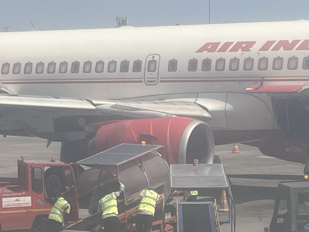 Aman__0311's tweet photo. @airindia 
Thanks for your service, but seeing things like this does create some concern as a passenger. Kindly look into this. Safety and maintenance visibility matter a lot for passenger confidence. https://t.co/nIW9OsHiNk