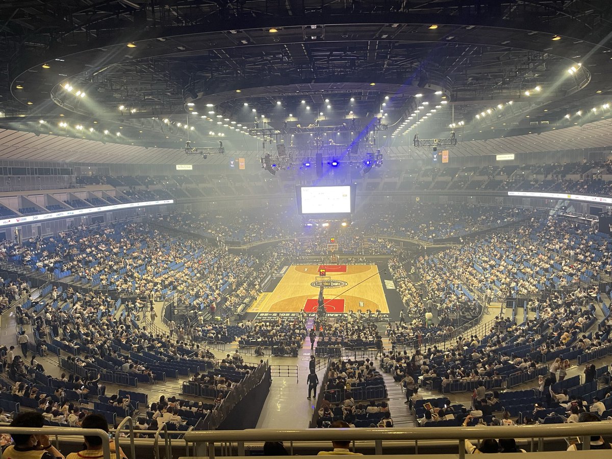 sole8luna's tweet photo. CS
ディフェンスバカツヨでした
それにしても、受注とはいえ優勝記念グッズの多さよ感服 https://t.co/ThRiqyoRkK