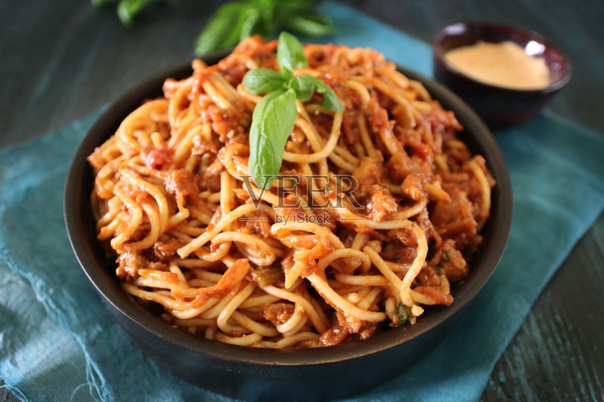 kader252's tweet photo. Just nailed a 15-minute garlic butter pasta with cherry tomatoes and fresh basil  No fancy ingredients, just pure comfort food perfection! #HomeCookingQuick https://t.co/j4CLAmcxpc