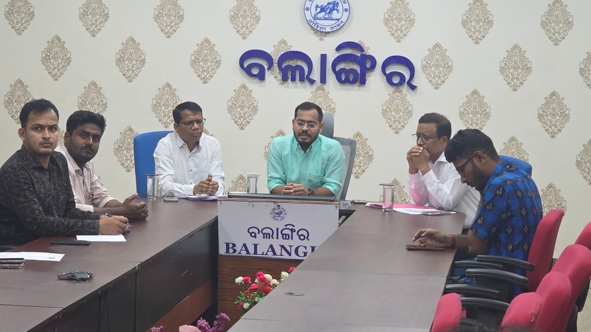 Collector & DM, Balangir tweet media