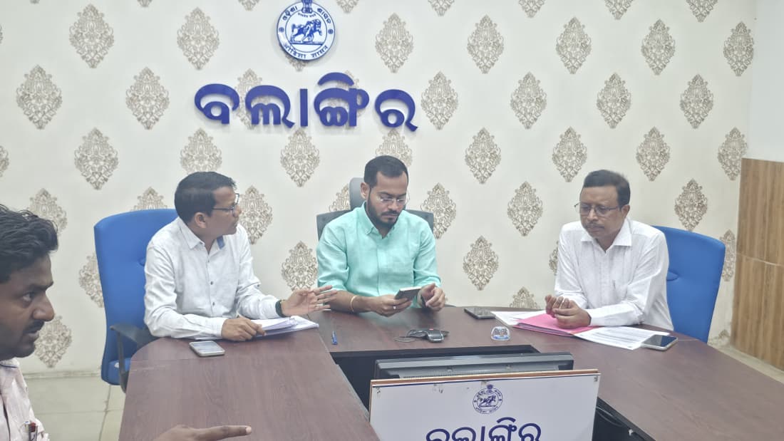 Collector & DM, Balangir tweet media