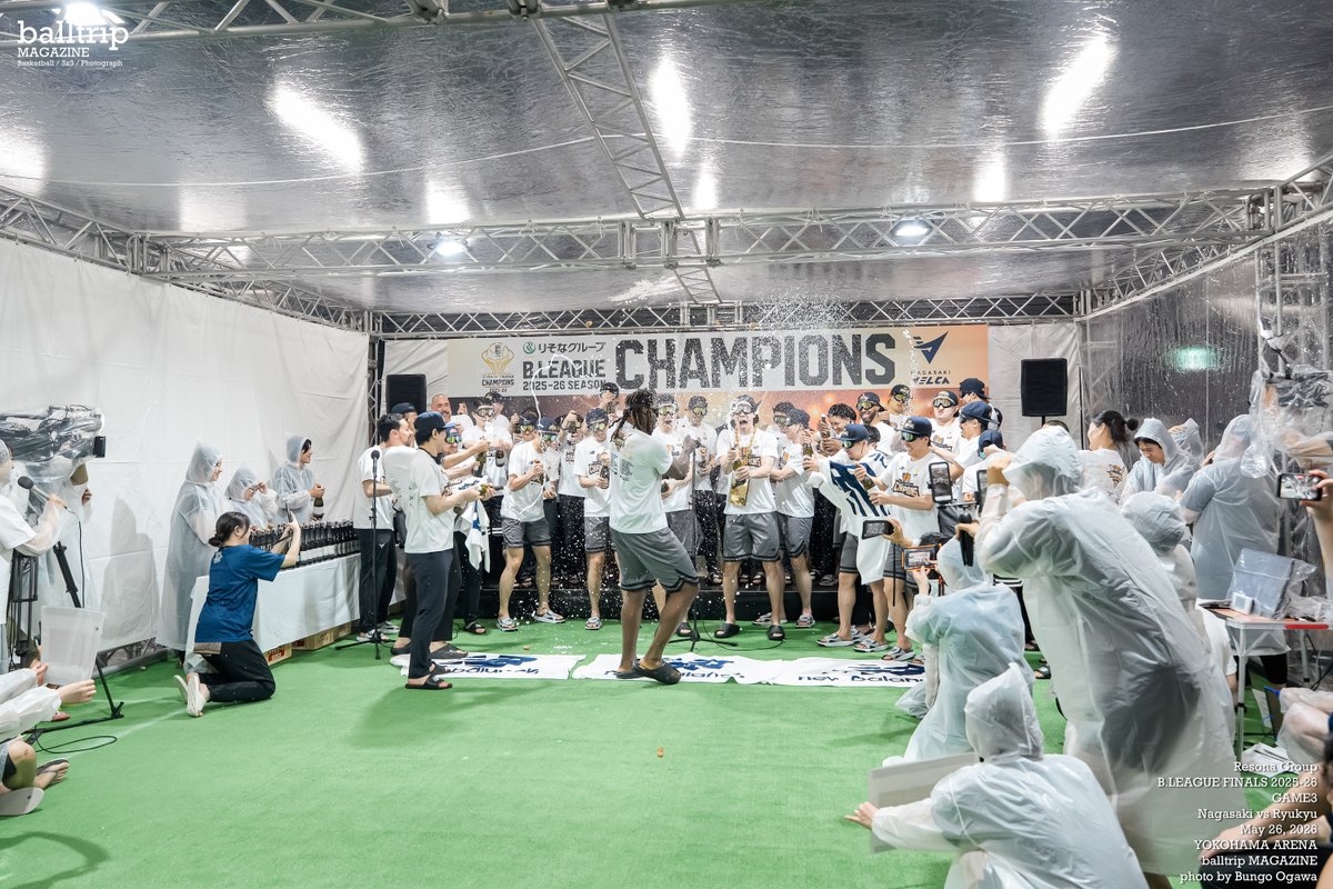 balltripMAG's tweet photo. 🍾シャンパンファイト🍾
りそなグループ B.LEAGUE 2025-26 SEASON CHAMPIONS
長崎ヴェルカ
@n_velca

#Bリーグ #りそなグループ #Bリーグファイナル https://t.co/KqY8HsX9vP