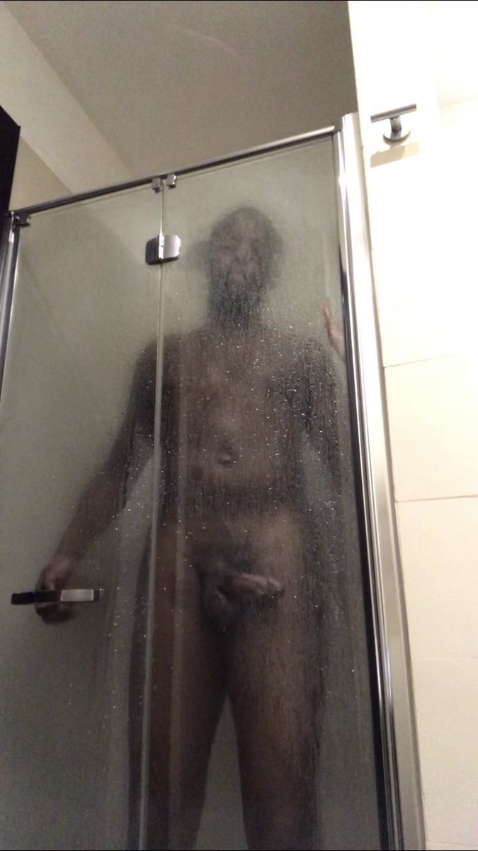 Daddy_Spade01's tweet photo. I’m in the bathroom will you come and join me? https://t.co/CR4t7QdXjn