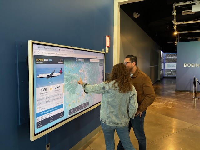 futureofflight's tweet photo. New experience alert! ✈️

Track thousands of flights on an 85-inch flat screen using @flightradar24. Search for flights by airline, route, destination city, airports by country, and more. Find the interactive screen near Boeing Studio. #BoeingFutureOfFlight

https://t.co/NfTAeXy8qK