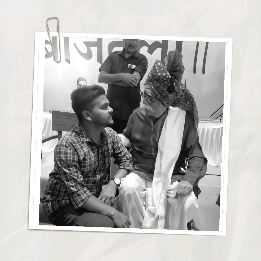 _albelaa__'s tweet photo. जयंत पवारांनी एकदा तुला विचारलं, तुमच्या कादंबरीचे नायक स्त्रियांना तुच्छ मानतात. त्यावर तू उत्तर दिलेस, मी समाजात काय आहे ते लिहितो, काय असावं ते लिहीत नाही.
तू जग आणखी हजार वर्षे. खणून काढ इथल्या मूळ पुरुषाची पालमुळं आणि बांध कादंबऱ्यांचे थरावर थर. तुलाच जमेल ते. https://t.co/oWQVsdjfVS