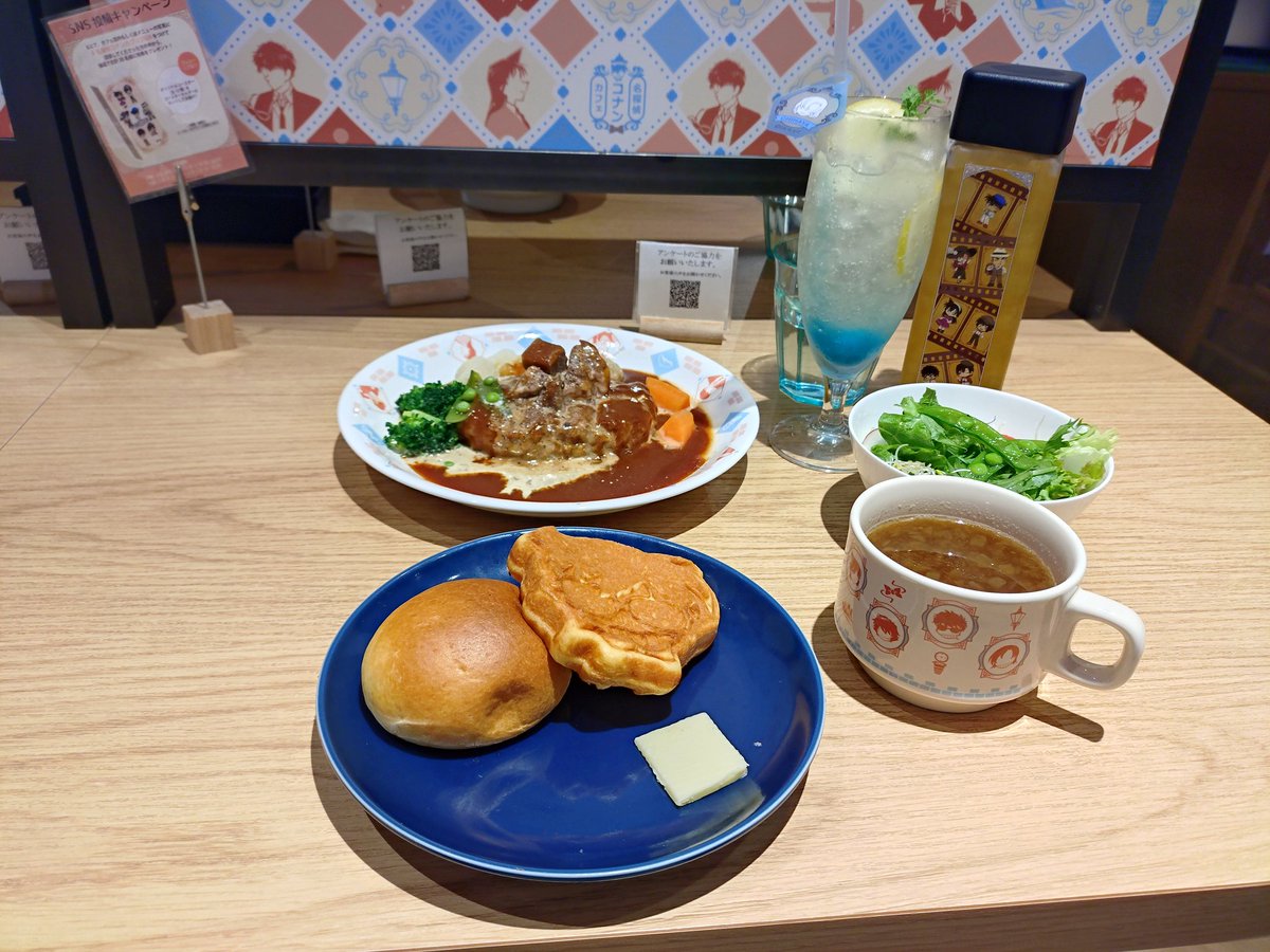 matuimatui3's tweet photo. 名探偵コナンカフェなう

#名探偵コナンカフェ2026 https://t.co/nY19UVlNqI