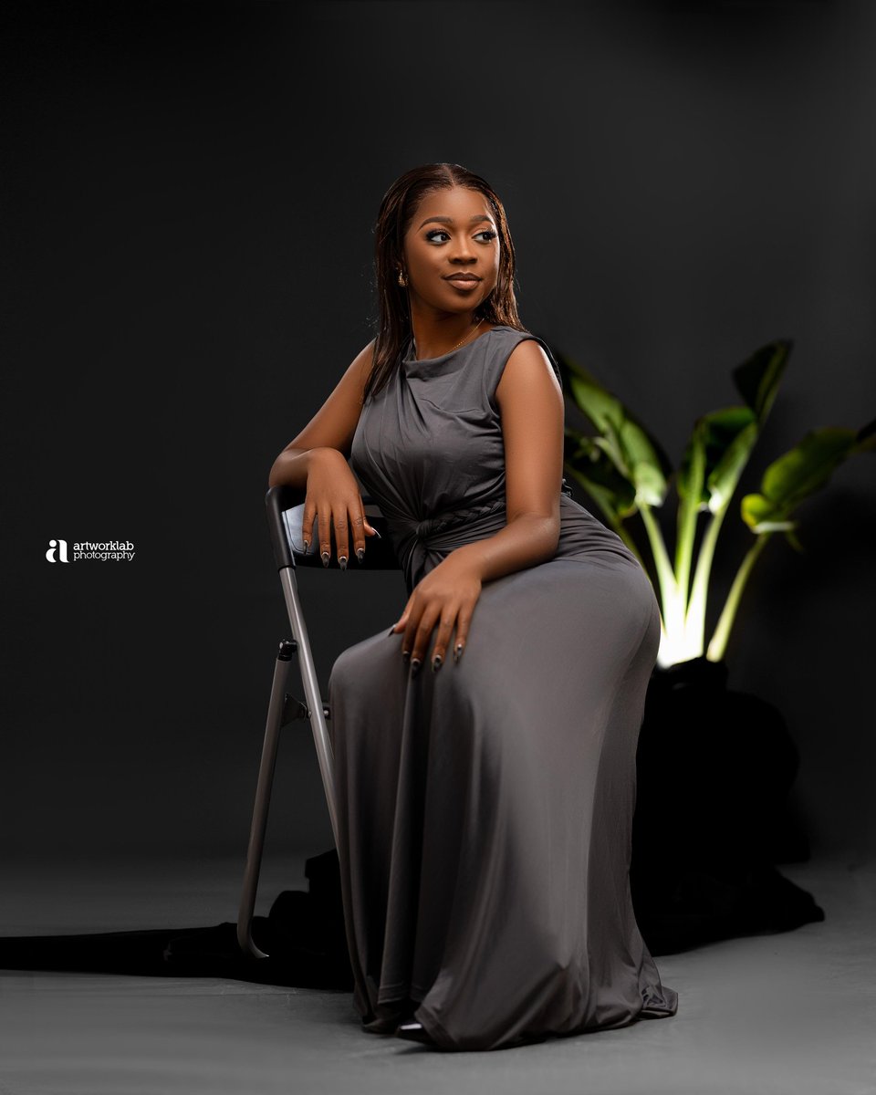 MakeToolie27_'s tweet photo. Birthdays make you reflect and when I reflect all I feel is gratitude!🥹❤️Not because Everything was perfect but Coz none of it broke me. I'm here, I'm whole, I'm still soft and still hopeful and that alone is worth celebrating.

Here's to Me and Everything God is still doing!💚 https://t.co/bQTCDl7yph