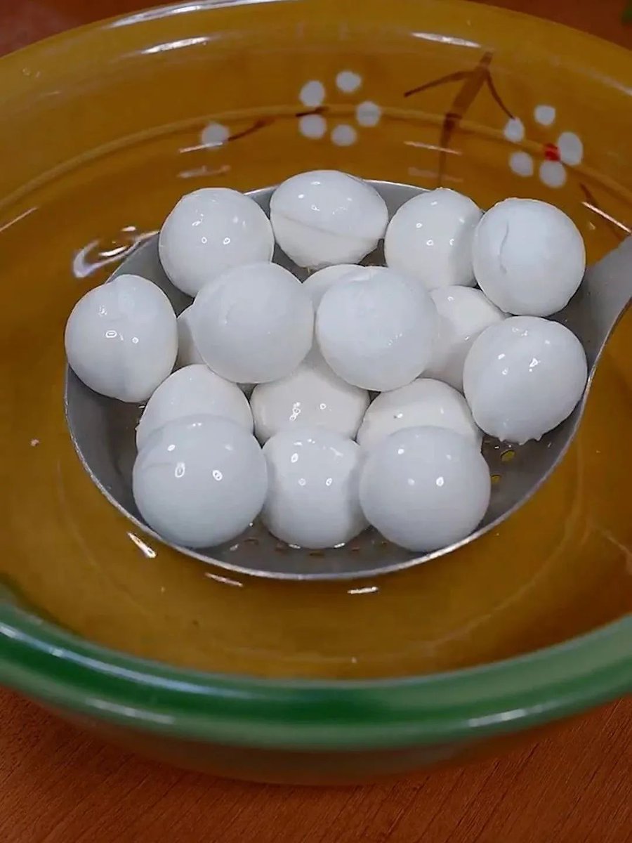 Randweidert's tweet photo. Celebrating the first full moon of the Lunar New Year with tangyuan and warm wishes for everyone! May your days be as sweet as these glutinous rice balls. https://t.co/ZLVpNr0G0q