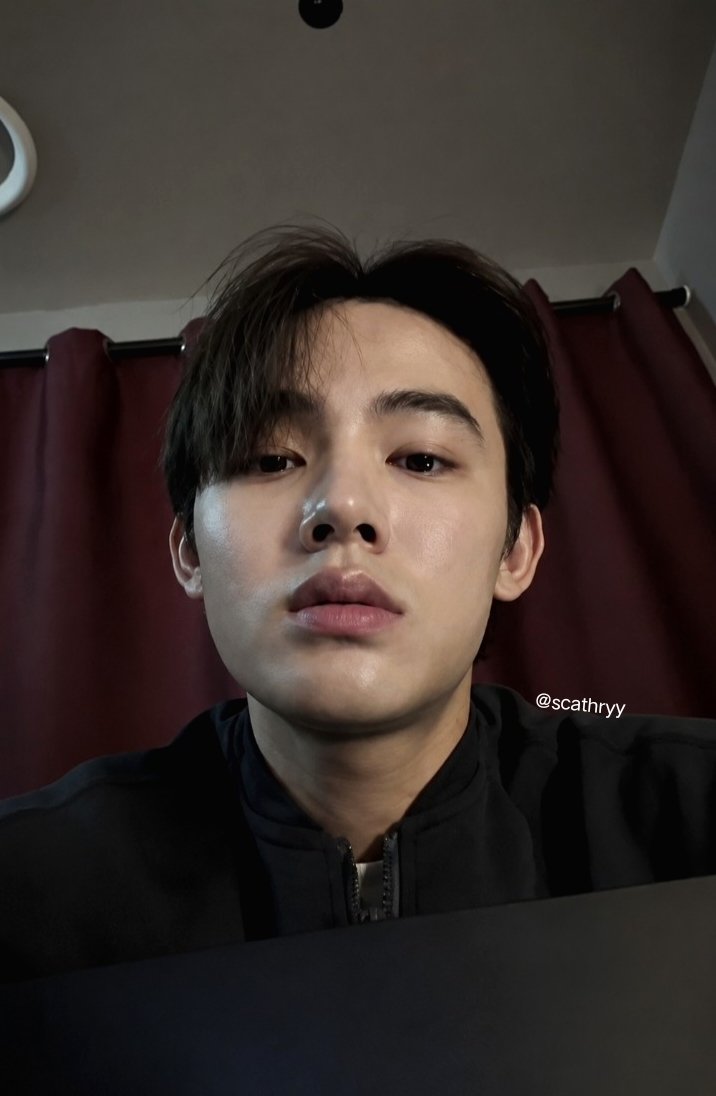 caca pinkeu!♡ tweet media
