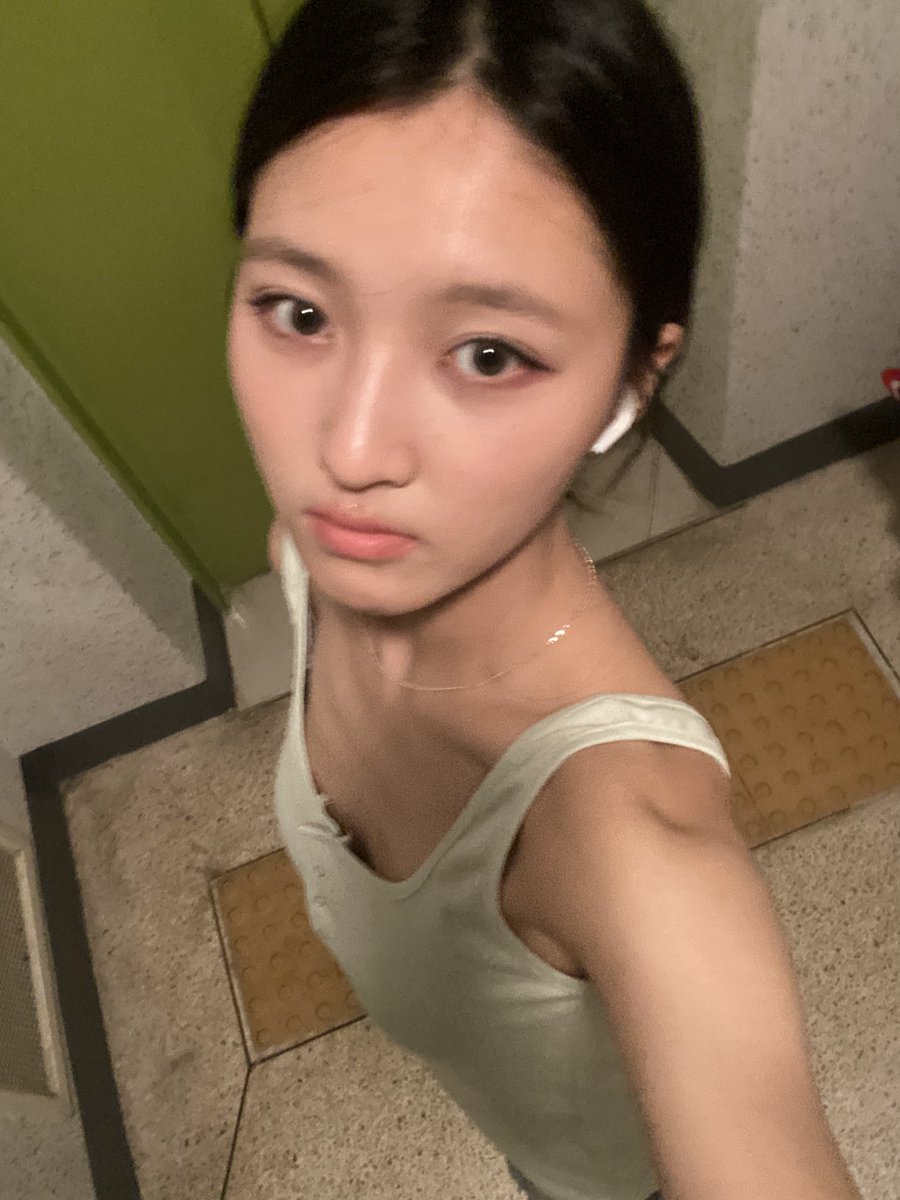 평화 tweet media