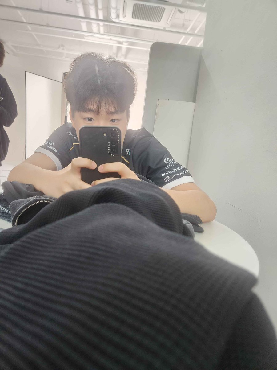 핑핑 tweet media