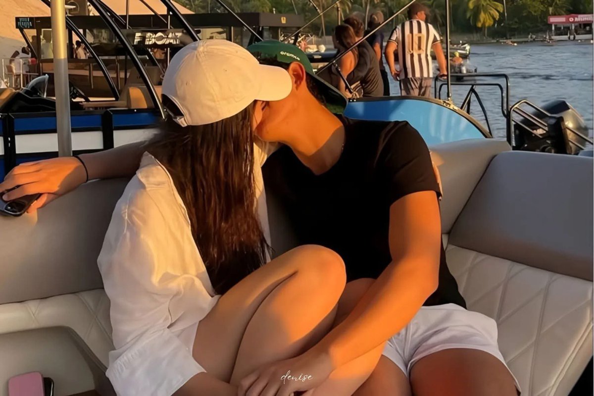 urgirlvibe_'s tweet photo. genuine love will find you in 2026 🤍🕊️ https://t.co/BJfLcrWvuZ