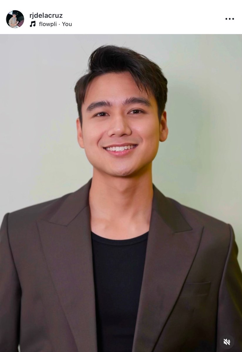 rivernation96's tweet photo. Bagong gupit atabs ko ahh! Ang Pogi lalo! 
Shane/Leon/Agent Andre ang look nya. Haha. 

Support natin ang movie, watch na tayo ngayon. 

#TayoSaWakasWorldPremiere https://t.co/b5ePS23snt