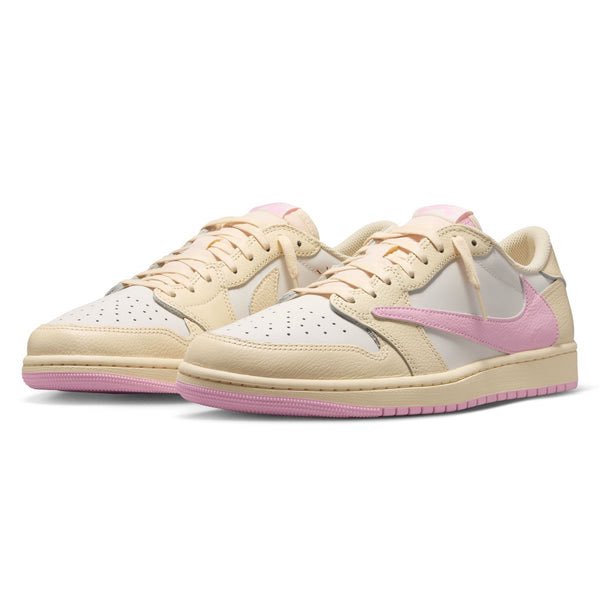 Mitsu_Aizawa's tweet photo. GR8抽選情報

Travis Scott × NIKE AIR JORDAN 1 RETRO LOW OG SP

店頭販売（一次抽選）に1回
🔗 https://t.co/86LuoHJSGu
WEB抽選（代引き発送）1回
各モデルずつ応募可能
🔗 https://t.co/M4wAcOKqq9

⚠️同一の応募者による複数アカウント·重複応募はすべて無効

応募受付期間
🗓️5月27日(水) 14:00 〜 5月27日(水) 23:59

当選発表
店頭販売(一次抽選) : 
🗓️5月28日 (木)

WEB抽選販売 (代引き発送) : 
🗓️5月29日(金)