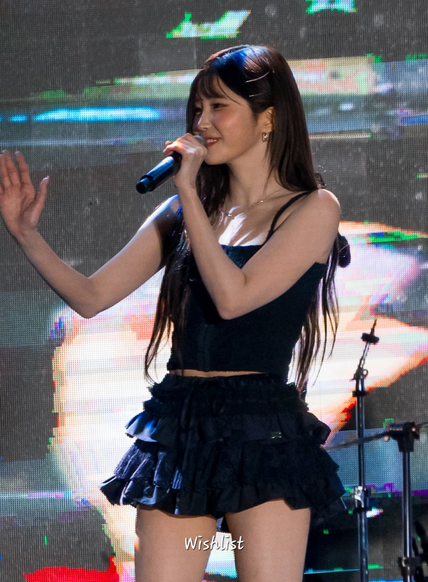 위시리스트 tweet media