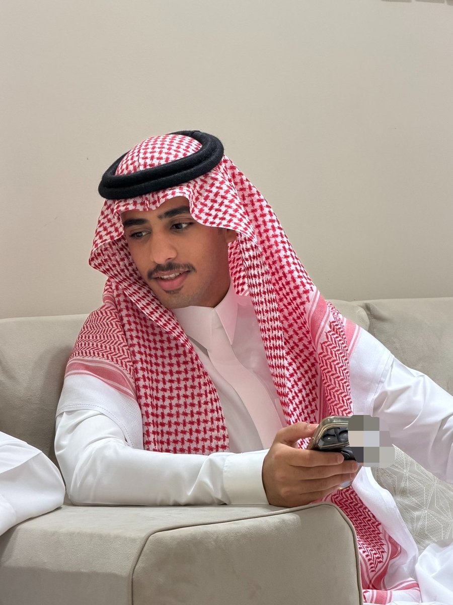 e_eq10's tweet photo. كل عام وانتم بخير ياحبايب❤️. https://t.co/dGpDeA7fzF