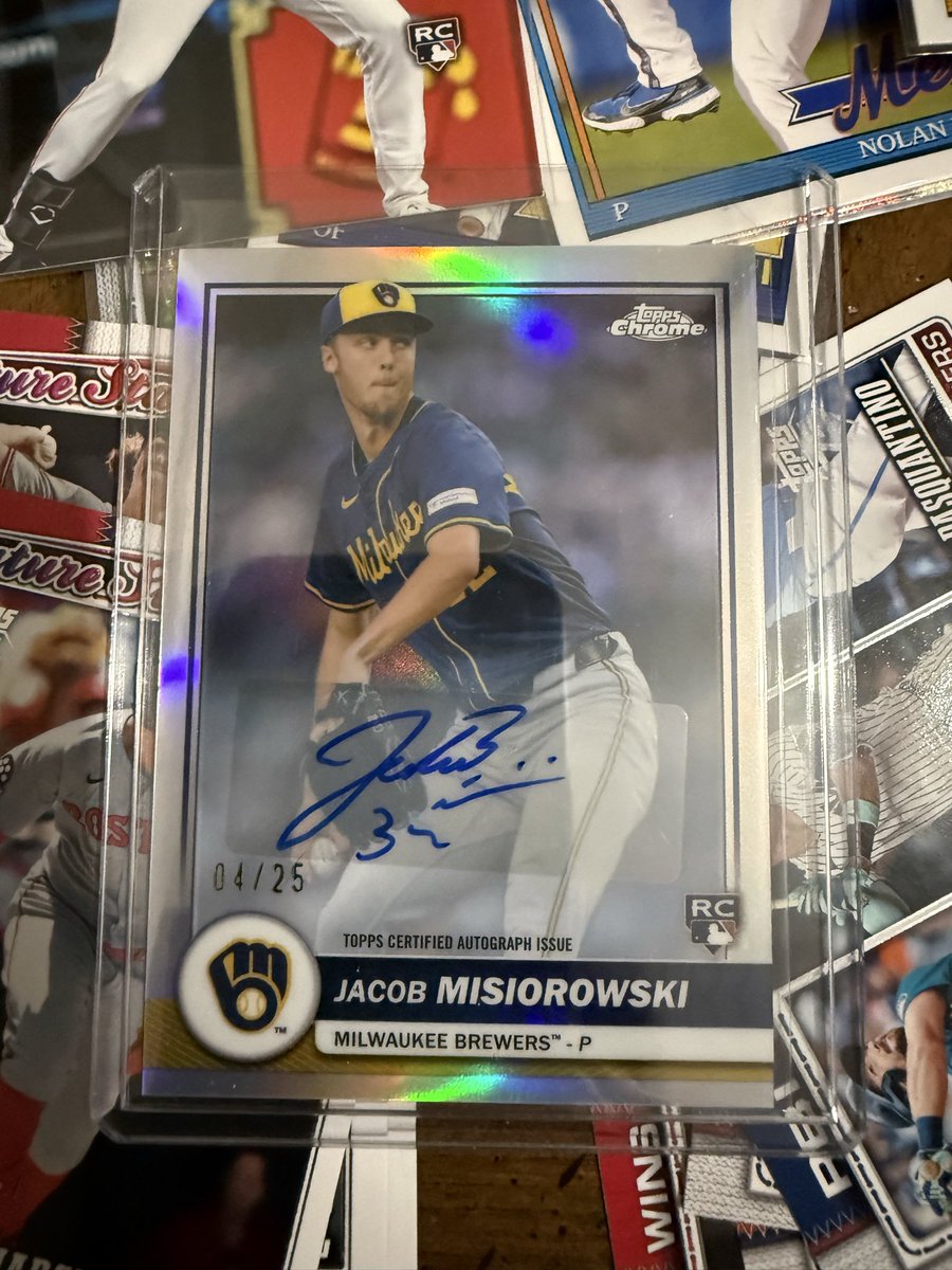 matpalchow's tweet photo. 2026 Topps Flagship Collection hit. @CardPurchaser https://t.co/IU2y8F90b5