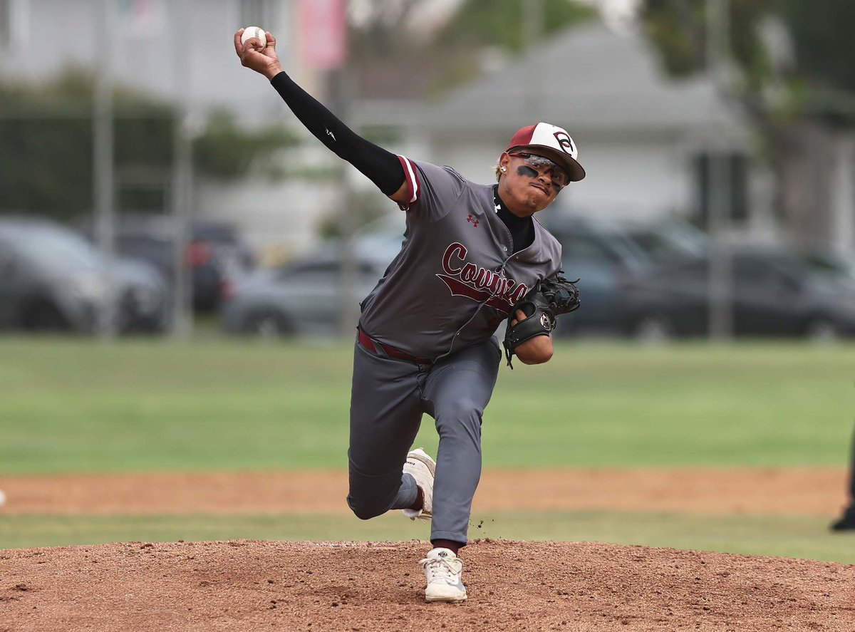 210PrepSports's tweet photo. Baseball: @ColtsHSbaseball 6, Lakewood 1. Colts earn first title-game appearance in 38 years. Large photo gallery inside. @timoleary07 @glaspyk @Donovanj2713 @dylanoleary07 @CovinaAthletics https://t.co/dekGZ2Rf8X https://t.co/EbkCcjlS1H