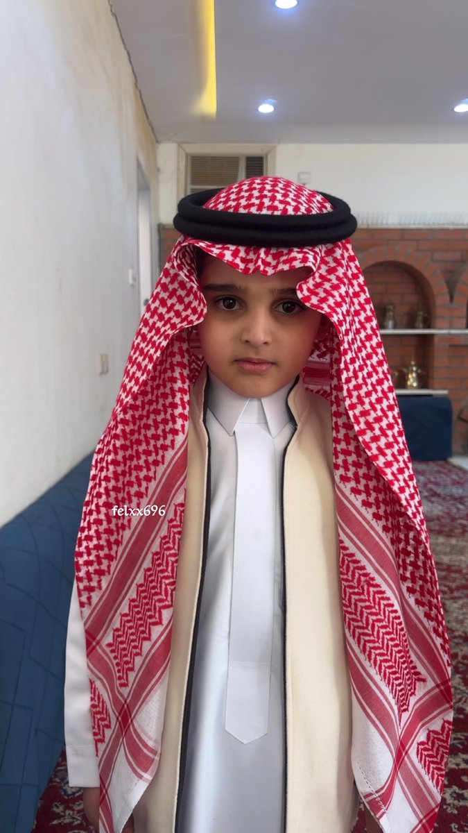 عُزله tweet media