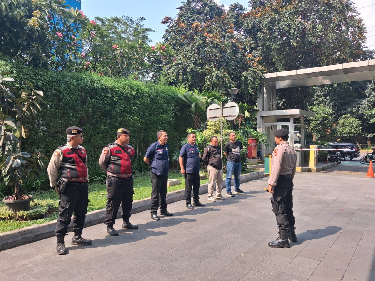 Humas Polsek Jatinegara tweet media