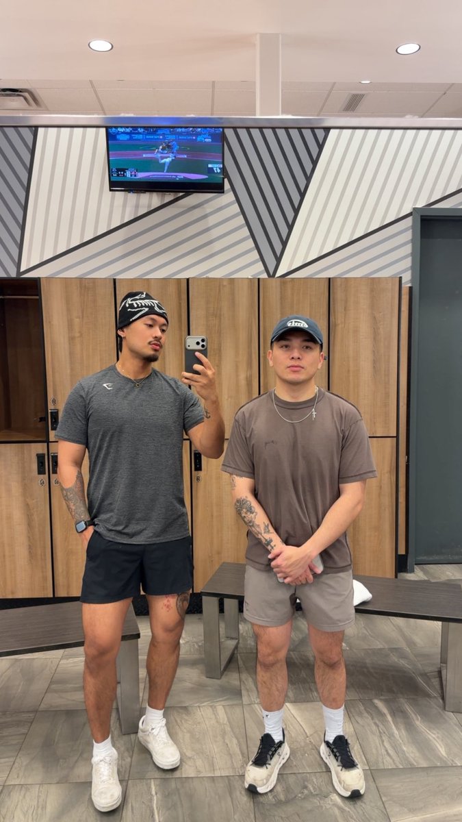 ken_mrm's tweet photo. Leg day https://t.co/Ok56soagNF