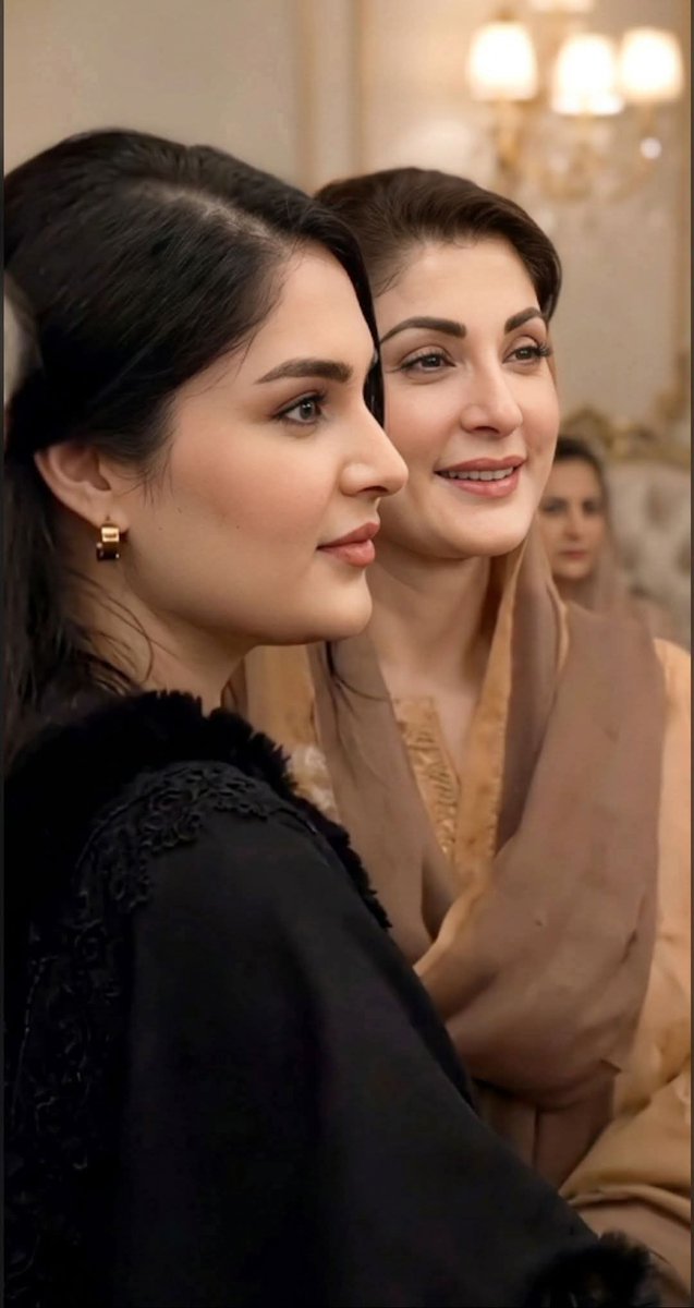 Mazharch28's tweet photo. مریم نواز اور ان کی صاحبزادی ماہ نور
ماشااللہ اللہ تعالیٰ خوش و خرم رکھے آمین
@MaryamNSharif https://t.co/KBkS2k3itV