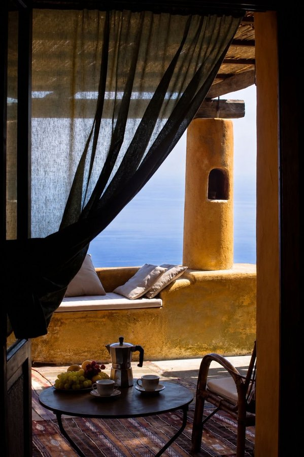 archistar1's tweet photo. Non so quale sia il segreto della felicità, ma la probabilità di scoprirlo è più alta risvegliandosi a Filicudi
Isole Eolie 🇮🇹
#mattina...presto https://t.co/nmz43UwBdR