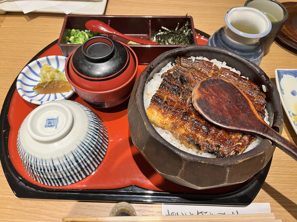 Asmo9638's tweet photo. 贅沢です https://t.co/pbqeNXXPFA