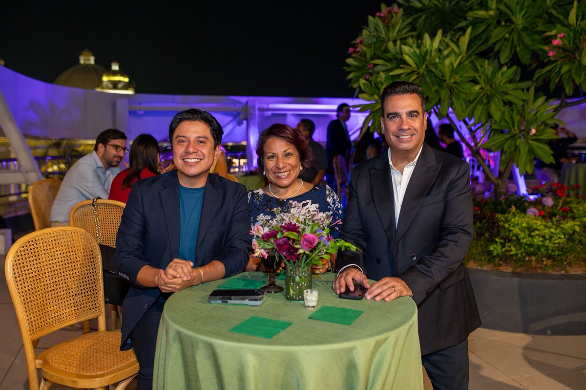 SSTourismSummit's tweet photo. El Salvador, nos da la bienvenida al Foro sobre Sostenibilidad y Responsabilidad Social en el Turismo en una noche de encuentro, networking e intercambio de ideas. https://t.co/NT5vwYROzr