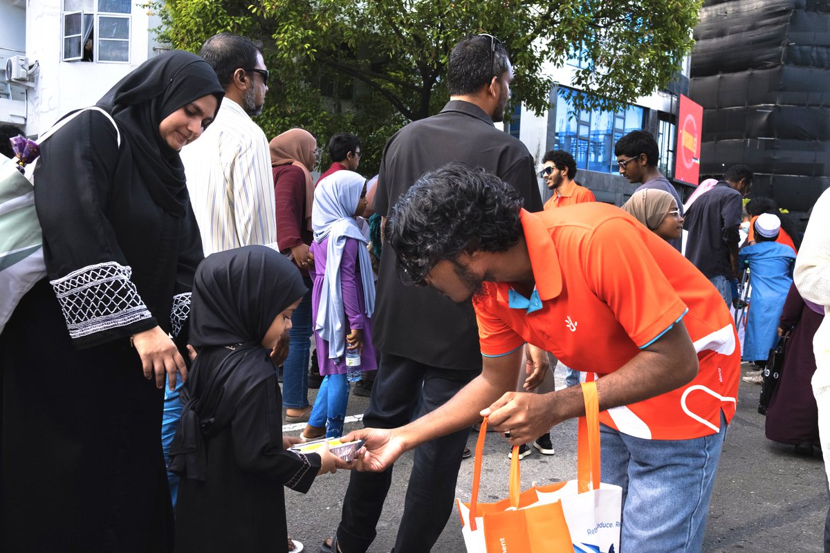 Dhiraagu tweet media