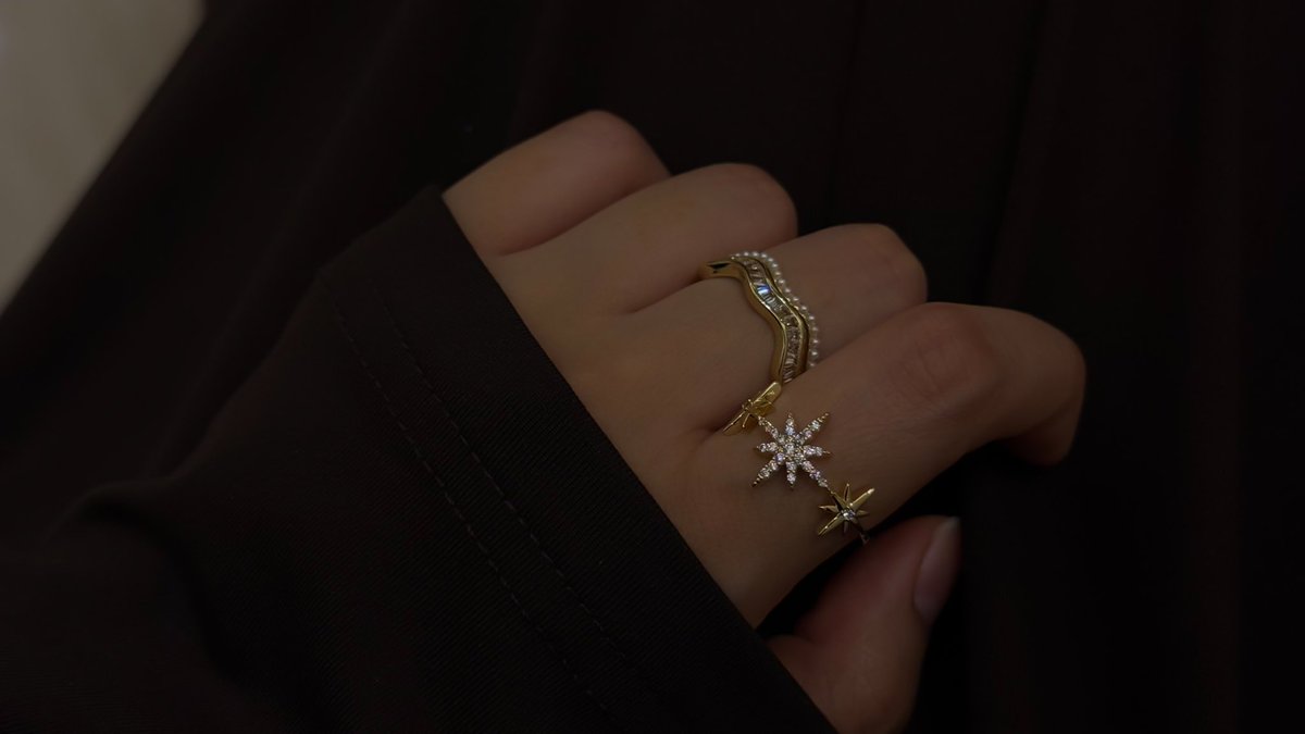 wev201's tweet photo. مُغرمة بالخاتم✨ https://t.co/BbvD18b2q0