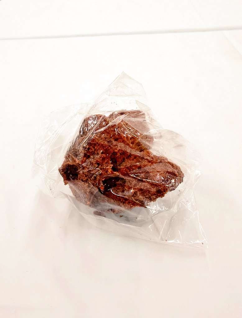 cccafejp's tweet photo. この前行ったばかりなのに沖縄が恋しくて氏にそうなので1年ぶりの沖縄めんそーれフェスタ＠サンシャインシティ。第2会場のフードコートがメッチャ広くなってる…つまり出店がゴッソリ減ってるってこと？(号泣) 沖縄そばとあおさ天，もずく天、デザートにウベ(紅山芋)のアイスと黒糖サーターアンダギー https://t.co/YpWcv2jCX1